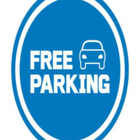 Magda House & Parking 아파트