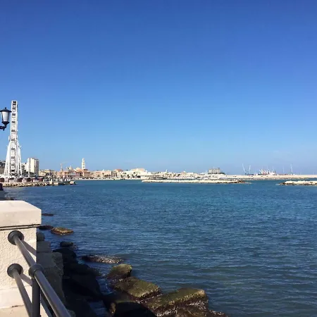 Daire Magda House & Parking Bari