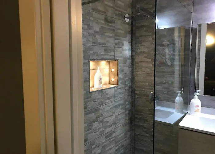 Magda House & Parking * バーリ